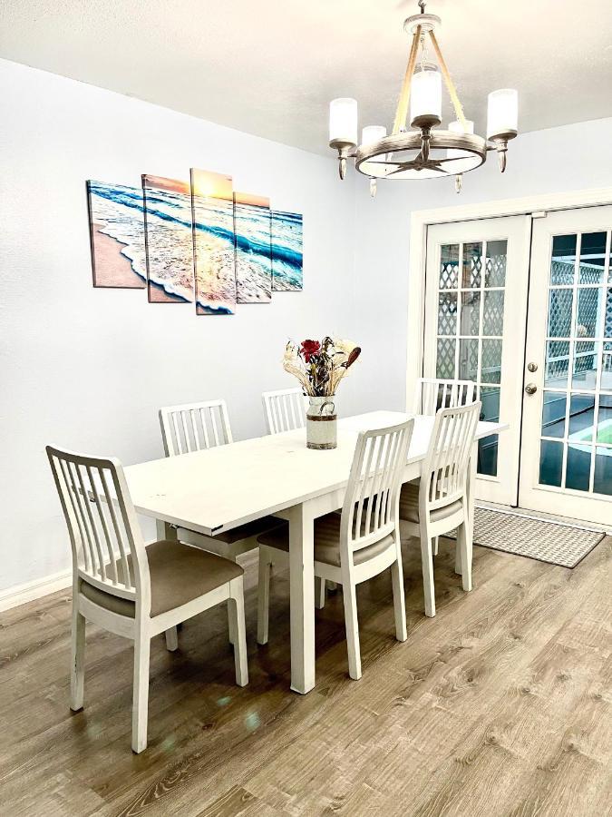 A Cozy Space Coast Retreat Тайтъсвил Екстериор снимка