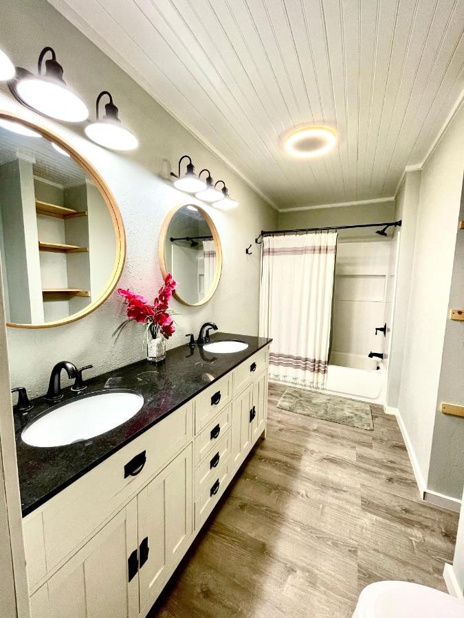 A Cozy Space Coast Retreat Тайтъсвил Екстериор снимка