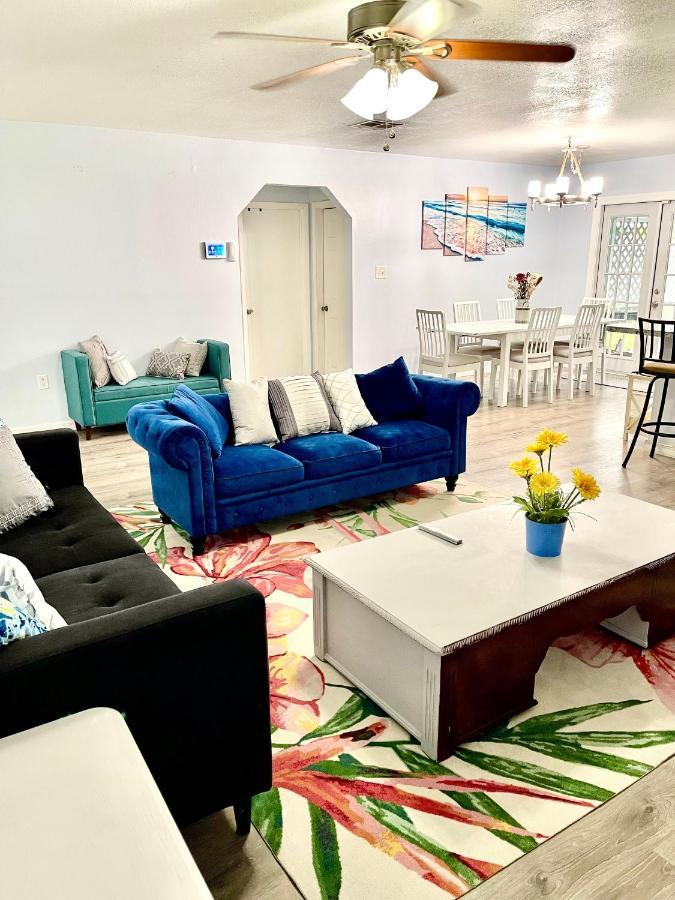 A Cozy Space Coast Retreat Тайтъсвил Екстериор снимка