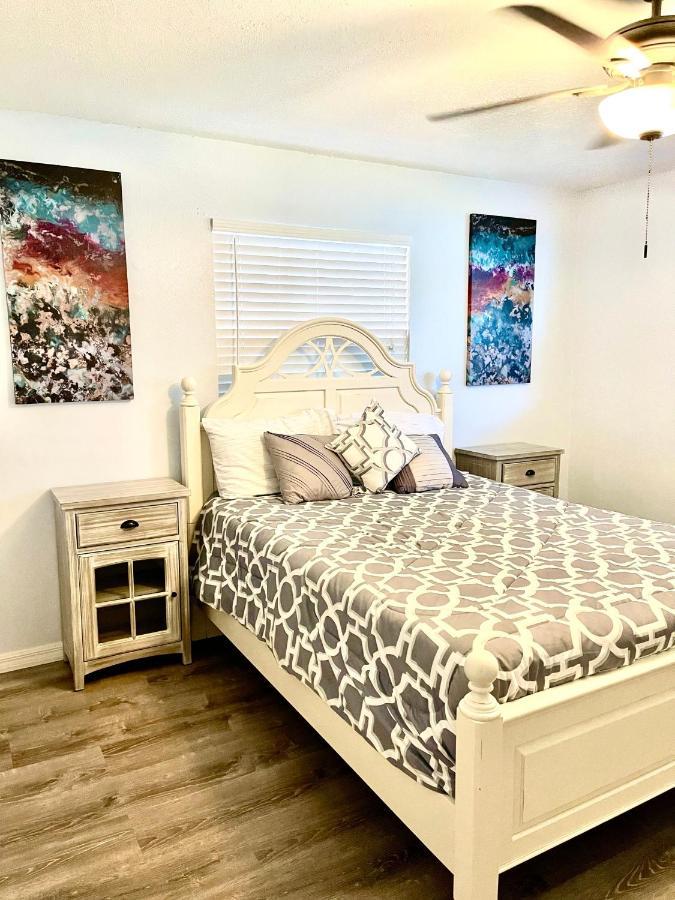 A Cozy Space Coast Retreat Тайтъсвил Екстериор снимка