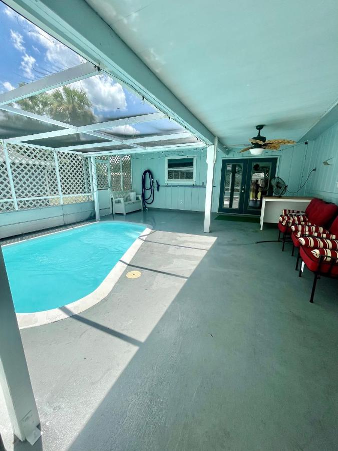A Cozy Space Coast Retreat Тайтъсвил Екстериор снимка